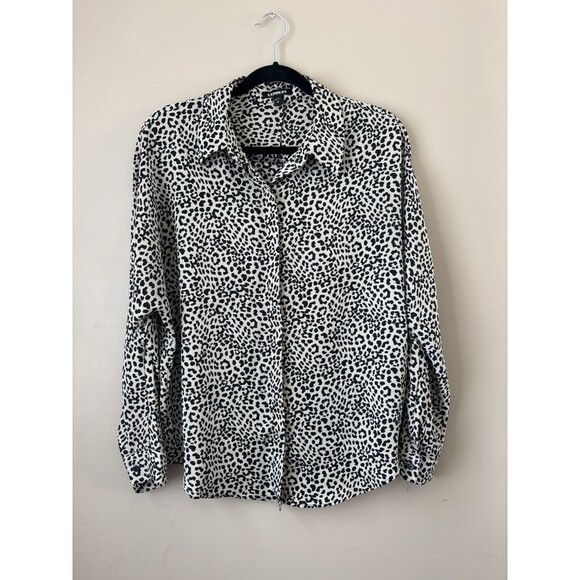 Express Women’s Button Down Shirt Cheetah Print Essential Blouse Size Medium - Picture 1 of 11